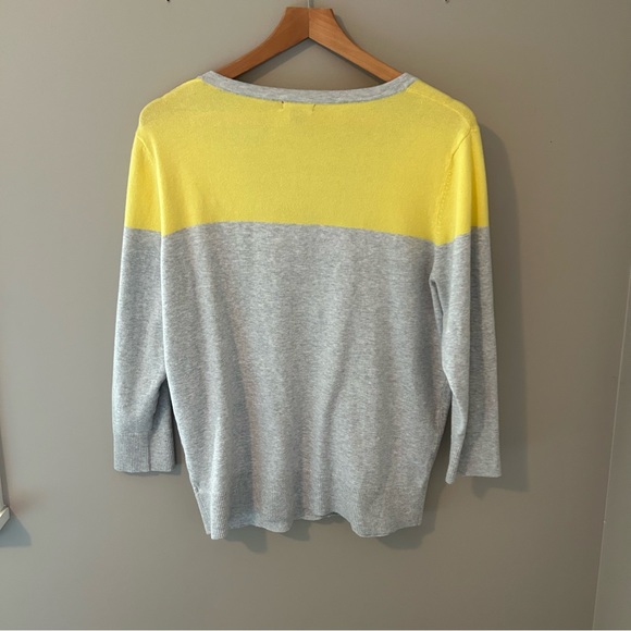 Lovely little yellow and grey button up sweater for spring time.  Size XXL - Picture 5 of 13